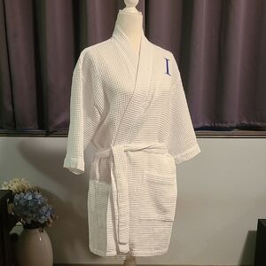 White Waffle Knit Robe with Blue Initial I - Ladies Large